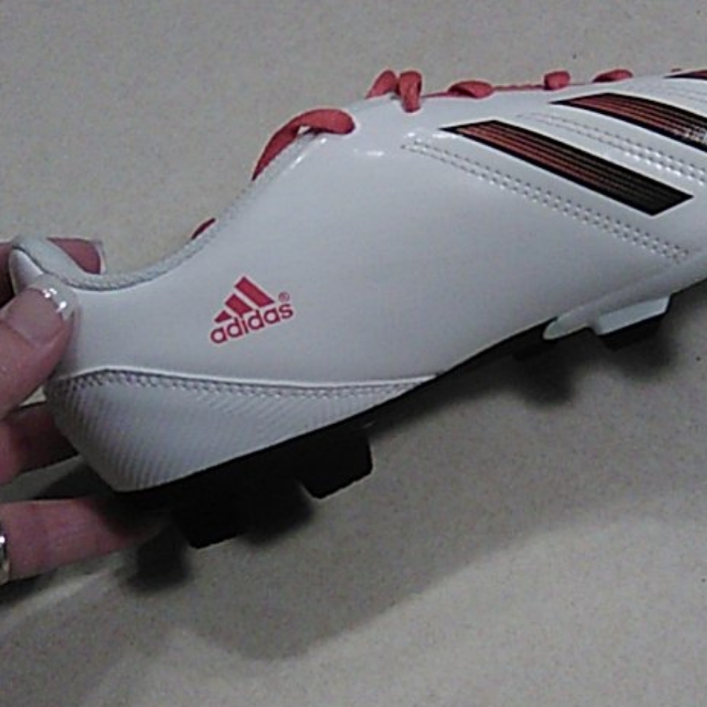 Adidas cleats - Picture 4 of 8
